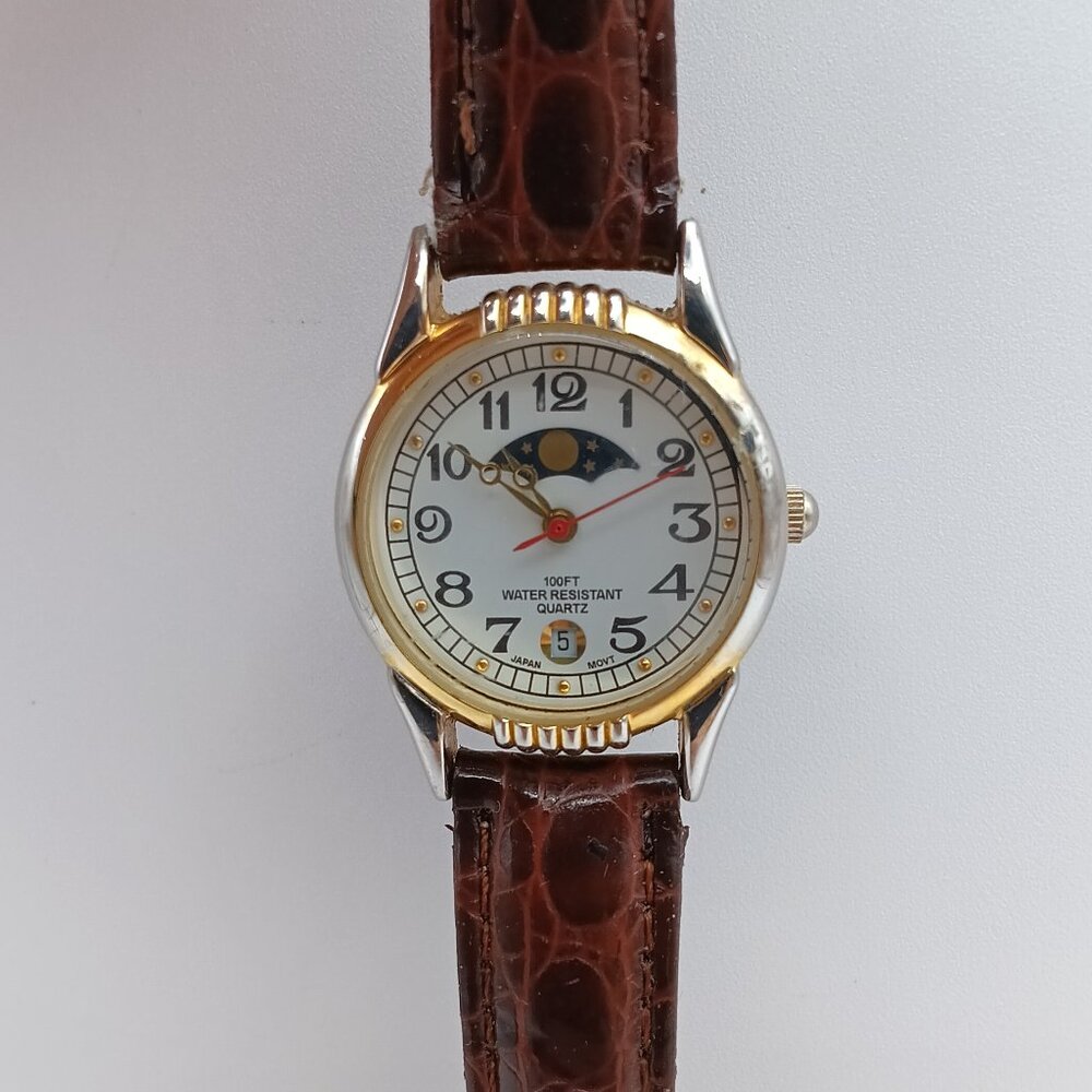 Ladies Watch Gold Tone Moon 100Ft Resistant WS50881W Japan New Battery